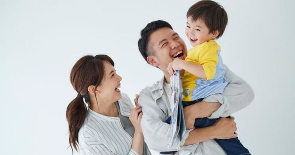 子どもをハグしていますか？　1日10秒で「心と脳」が育つ、親子スキンシップの科学