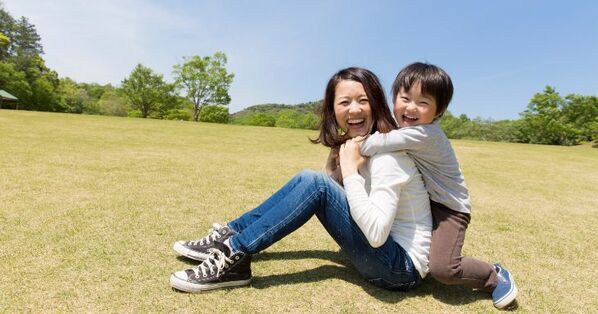 子どもをハグしていますか？　1日10秒で「心と脳」が育つ、親子スキンシップの科学