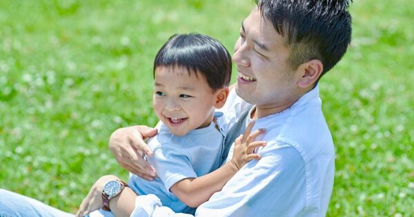 子どもをハグしていますか？　1日10秒で「心と脳」が育つ、親子スキンシップの科学