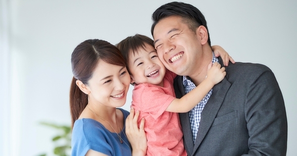 「なぞなぞ好き」は語彙力の宝庫。ことば遊びが子どもの言語発達を加速させるメカニズム