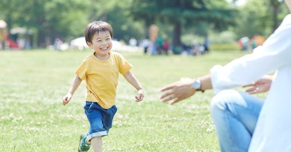 「公園、つまらない」と言う子が変わる。親がやめた “3つのこと”