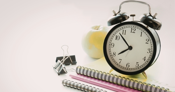 【算数セットの名前書き】「地獄」の作業を最短で終わらせる裏技と、親の負担を減らす「完璧主義」の捨て方