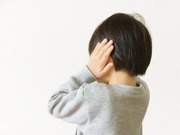 「我が家の子育て、過干渉かも？」指示待ち人間になる前に…親が今すぐやめるべき“たった1つの習慣”