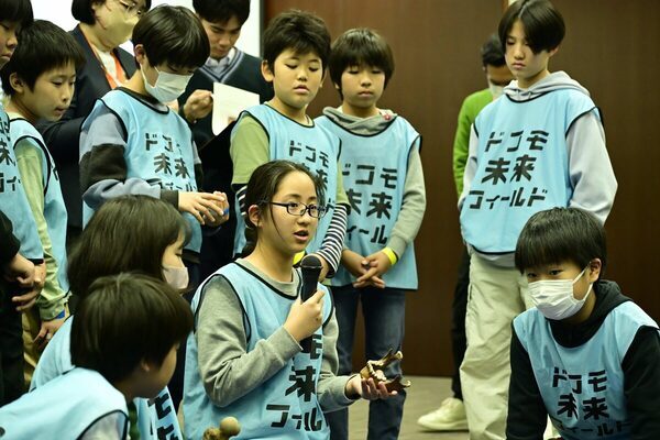 「これは鎖骨を刀で斬られた江戸時代の侍の骨」子どもたちが人骨から推理！ 「ドコモ未来フィールド」のアカデミック体験レポ