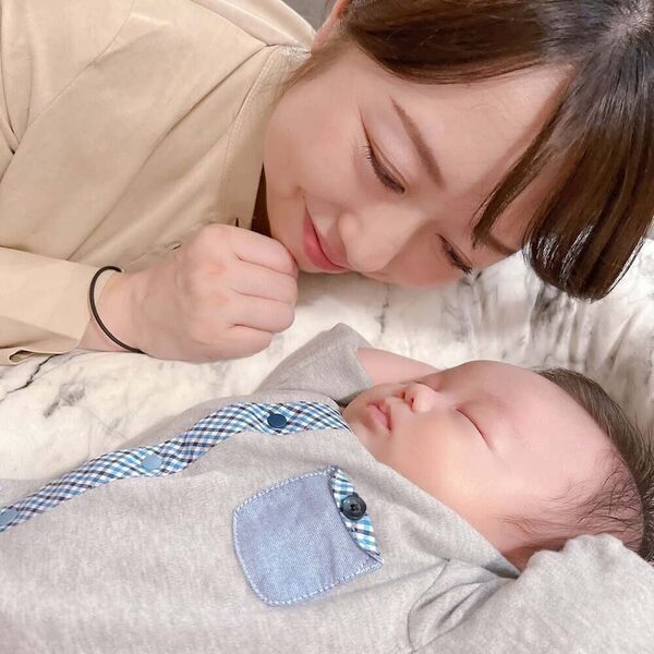 高齢ママだと子どもはかわいそう？ 44歳で妊娠を公表したYouTuberのもとに届いた誹謗中傷