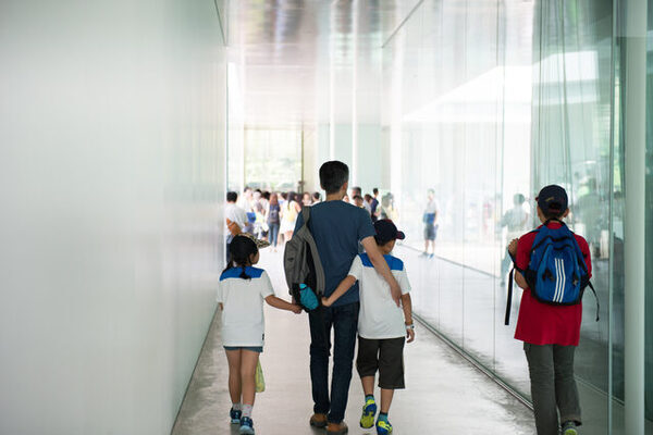 いい学校に行くための勉強では養えない「夢見る力」。子どもの感性を育てるには？