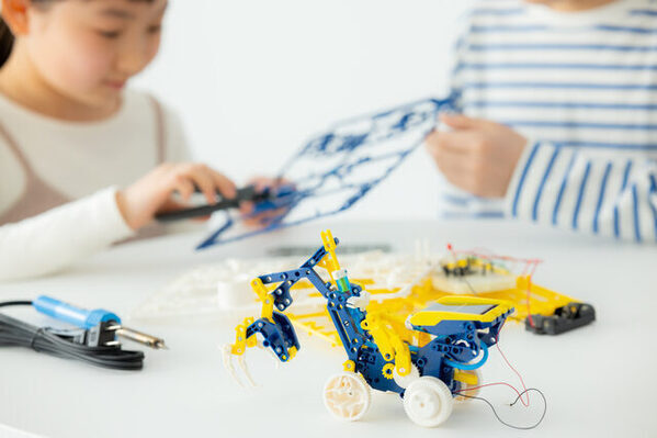 「没頭する体験」が子どもを育てる！ 子どもの興味を広げるために、親ができること