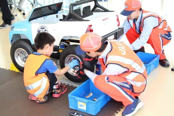 楽しそう！【国内最大級のアウトドアイベント】でロードサービス隊員のお仕事体験しよう！