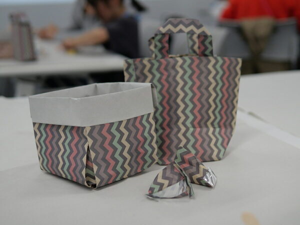 【とんでもないデカさ】に親子でビックリ！新聞印刷工場の最新設備見学レポートをお届け（東日印刷）