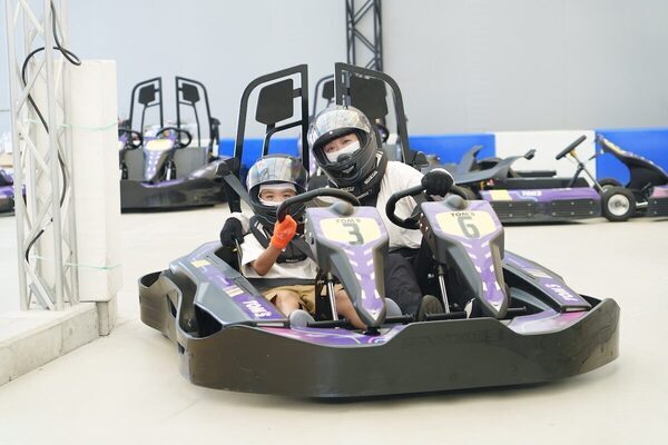 お台場でサーキット体験ができる！キッズは5分走行2,000円→1,000円で1時間乗り放題や学割も使える！春の新サービススタート