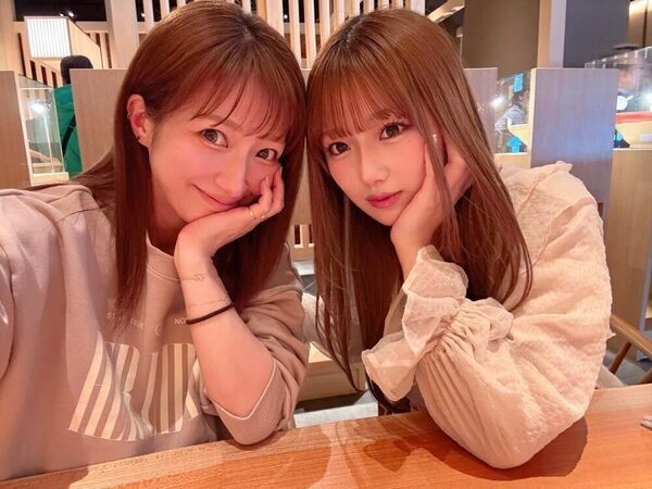 第五子妊娠・辻希美さん大きくなったお腹公開「ヤバい見て～」「出すぎだよね？」に長女・希空さん「それ本当に赤ちゃん⁉」