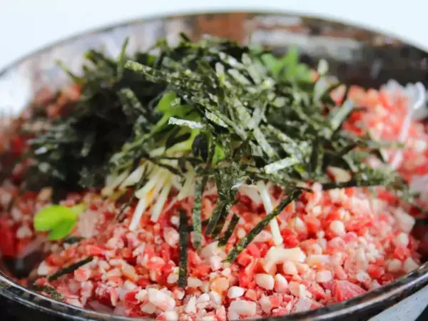 和牛肉寿司や牛とろ丼など、旨い肉料理が大集合！ 「ゴジュウジャー」のショーもある「肉祭2025 in等々力緑地」が5/2から開催