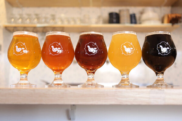 和牛肉寿司や牛とろ丼など、旨い肉料理が大集合！ 「ゴジュウジャー」のショーもある「肉祭2025 in等々力緑地」が5/2から開催