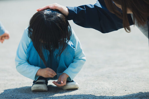 子どもがパニック状態のとき、大人はどうすべき？ 自閉症の作家が経験から語る
