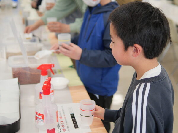 【オリジナルふりかけも作れちゃう】「ゆかり」でおなじみの食品工場、親子見学ツアーが超楽しい♡