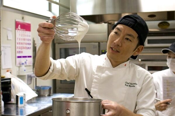 世界大会優勝パティシエが教えてくれるお菓子教室にバームクーヘン工場見学も！「atelier京ばあむ」のGWイベント