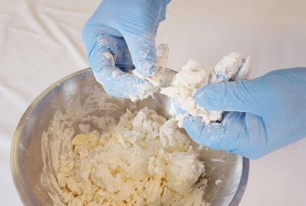 【大阪の魅力を発信！】「自家製麺　杵屋」が大阪・関西万博で「うどん打ち教室」開催