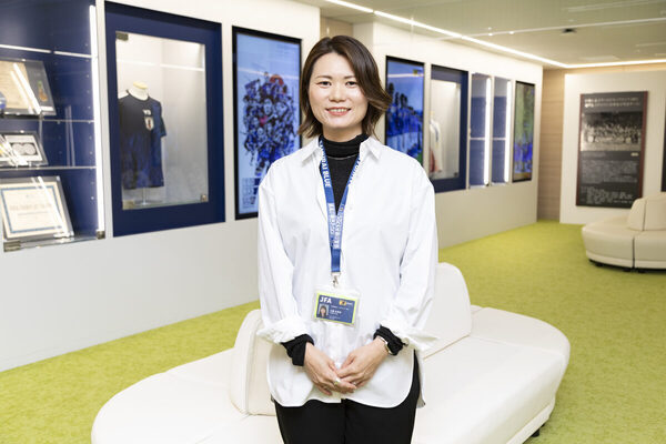 平日はタイパ重視、土日は家族でアウトドアを満喫！ 宿題チェックも晩酌も、夫婦でつくる笑顔の子育てルーティン