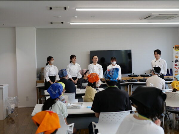 「お店の餃子みたい」と息子が大歓喜！ 参加費無料もうれしすぎる【モランボン】親子手づくり餃子教室（東京・府中市）