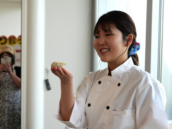 「お店の餃子みたい」と息子が大歓喜！ 参加費無料もうれしすぎる【モランボン】親子手づくり餃子教室（東京・府中市）