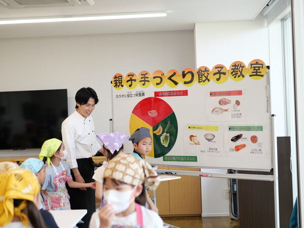 「お店の餃子みたい」と息子が大歓喜！ 参加費無料もうれしすぎる【モランボン】親子手づくり餃子教室（東京・府中市）