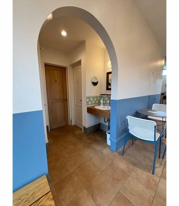 【もうすぐシーズン！ブルーベリー】摘みたての大粒果実を味わい、焼きたてのスイーツを楽しむ！“体験型ブルーベリー農園”