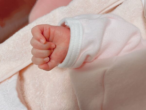 第一子の出産後、夫から意外なサプライズプレゼントに感動！ 全然気づかせずに準備してくれていたなんて