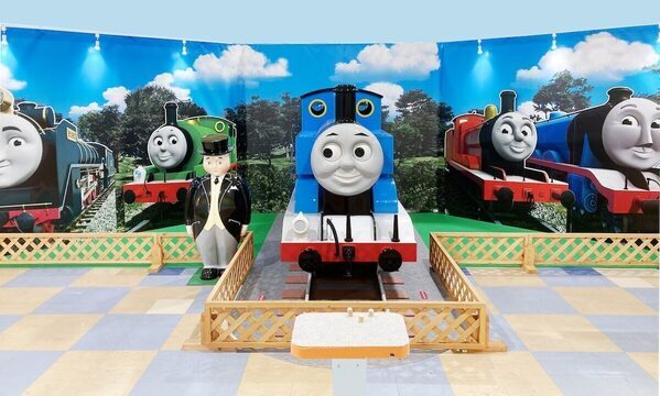【夏休みの旅行候補にいかが？】北海道・北湯沢温泉のホテルが「きかんしゃトーマスとなかまたち」入場券付き宿泊プランを販売開始