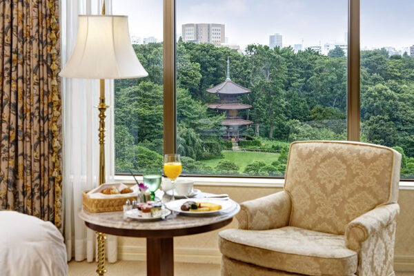 ホテル椿山荘東京が親子で過ごす夏の自由研究ステイを発売、ハチミツの食べ比べや採蜜体験も！