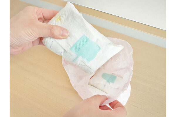 使用済みおむつのニオイ対策に！ 消臭ポリ袋「ニオワイナ」シリーズから、「ニオワイナベビー」が新登場！