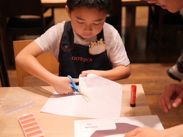 捨てるはずの野菜がクレヨンに⁉ まさかの出来ばえに息子も惚れ惚れ♡【大戸屋×専修大学】ワークショップ（東京・千代田区）