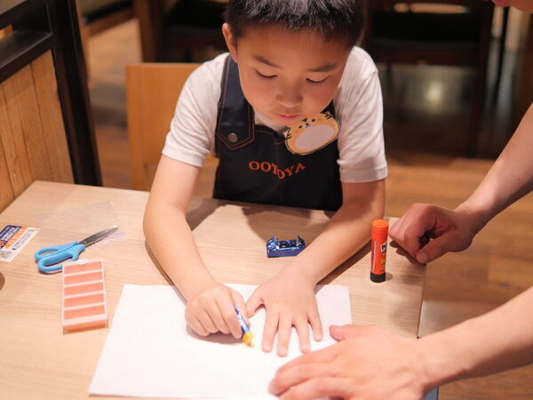 捨てるはずの野菜がクレヨンに⁉ まさかの出来ばえに息子も惚れ惚れ♡【大戸屋×専修大学】ワークショップ（東京・千代田区）