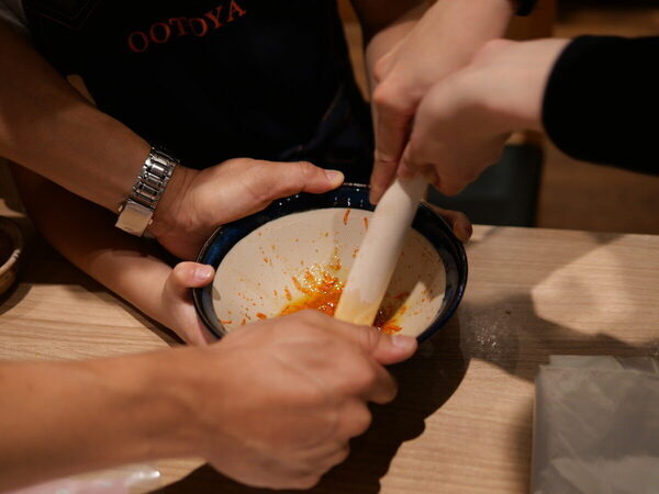 捨てるはずの野菜がクレヨンに⁉ まさかの出来ばえに息子も惚れ惚れ♡【大戸屋×専修大学】ワークショップ（東京・千代田区）