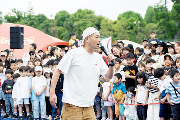 あばれる君の登場に、子どもも大人も大興奮！コールマン主催のイベント「The Coleman Day Camp 2025」レポート