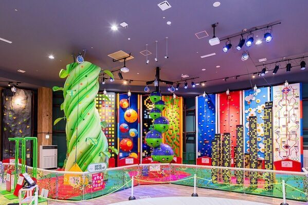 【中四国最大級】の全天候型キッズパークに巨大迷路「キスケ砦」再び！『KIT PLAY』に新エリア「キット砦」オープン