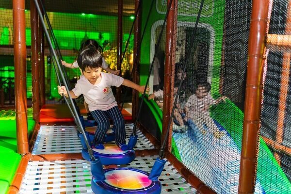 【中四国最大級】の全天候型キッズパークに巨大迷路「キスケ砦」再び！『KIT PLAY』に新エリア「キット砦」オープン