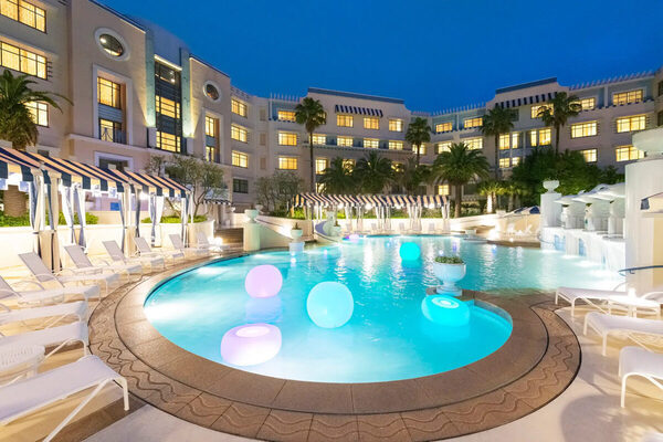 ディズニーホテルで楽しめるのはディズニーだけじゃない！ ホテルミラコスタなど3つのホテルで今夏もプールがオープン