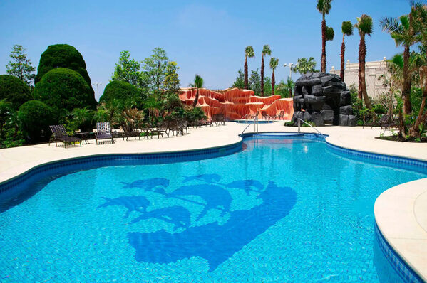 ディズニーホテルで楽しめるのはディズニーだけじゃない！ ホテルミラコスタなど3つのホテルで今夏もプールがオープン