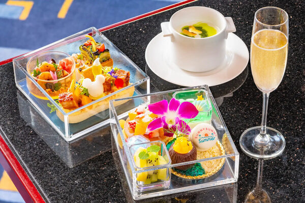 ディズニーホテルで楽しめるのはディズニーだけじゃない！ ホテルミラコスタなど3つのホテルで今夏もプールがオープン