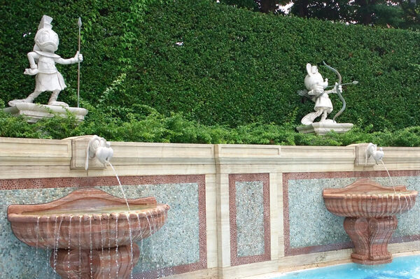 ディズニーホテルで楽しめるのはディズニーだけじゃない！ ホテルミラコスタなど3つのホテルで今夏もプールがオープン