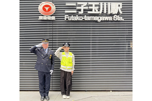 ぶるさと納税で子どもにプレミアムな体験を！世田谷区ふるさと納税の返礼品に、東急電鉄の上町車庫見学ツアーと二子玉川駅駅長体験が登場