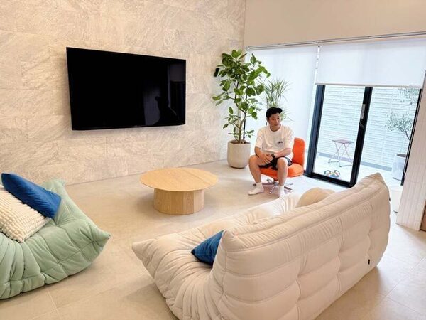 パンサー尾形さん新築豪邸がすごい！「相当無理して買った」「こっから鬼のローンだよね」