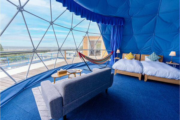 今年の夏はおトクにグランピング！子ども無料プランもある「サマーセール特集」公開