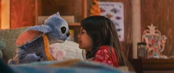 親子でガチ泣き！ ディズニーの新作映画『リロ＆スティッチ』が家族の距離を縮めてくれた♡