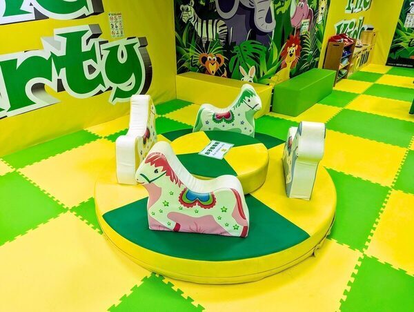 雨の日も、猛暑も、雪の日も楽しめる【遊具＆マッサージチェア完備】大丸京都に超大型室内遊園地『ザ・キッズ』オープン