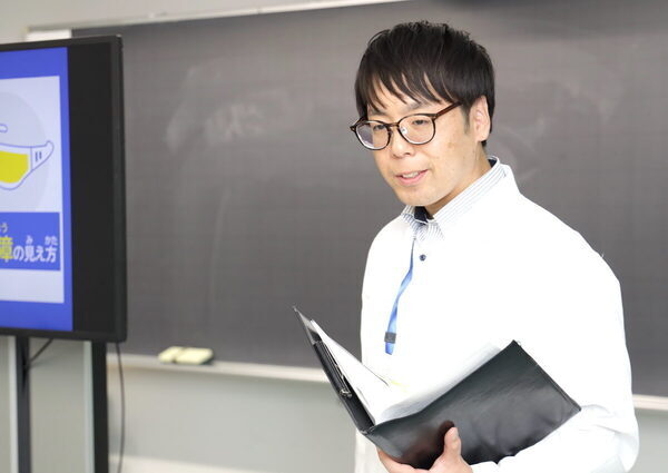 小学3年生の3人に1人が近視!? 目の健康について楽しく学ぶ授業「目を大切に！ハッピーアイチャレンジ」開催