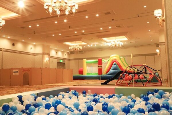 【A5等級飛騨牛付き】こんな贅沢、今だけ！15種類の豪華具材で家族全員大満足！夏限定の夢のような宿泊プラン登場