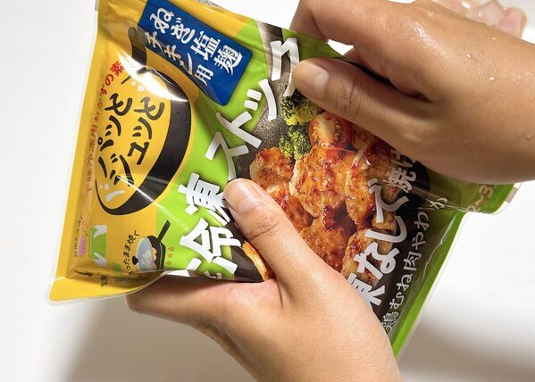 これ、時短の神確定です。切って袋にポン！解凍なしですぐメインができちゃう下味冷凍キットが便利すぎた話