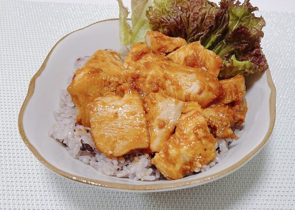 これ、時短の神確定です。切って袋にポン！解凍なしですぐメインができちゃう下味冷凍キットが便利すぎた話