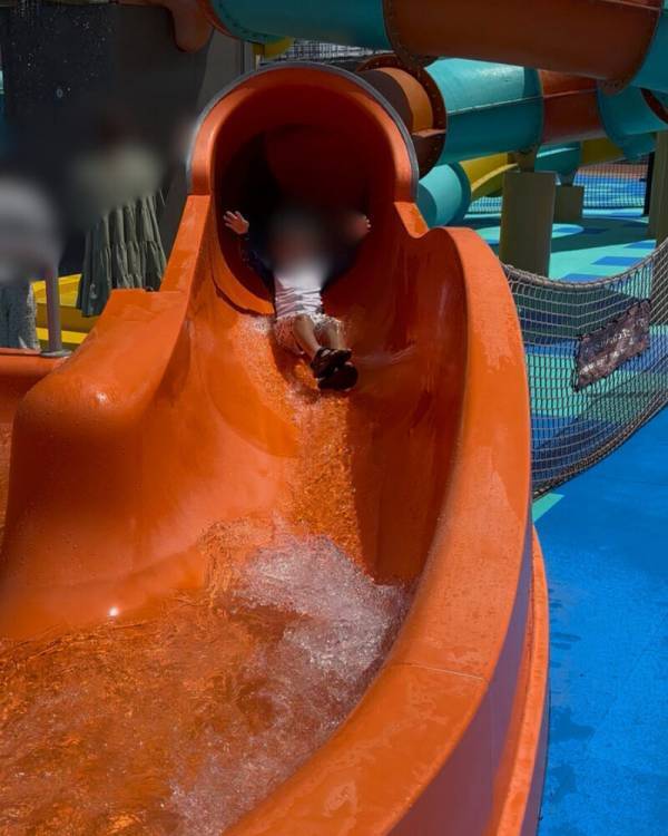 【よみうりランド プールWAI】を遊び尽くすレポ♪　5つのプールと8種のスライダーで夏を満喫！